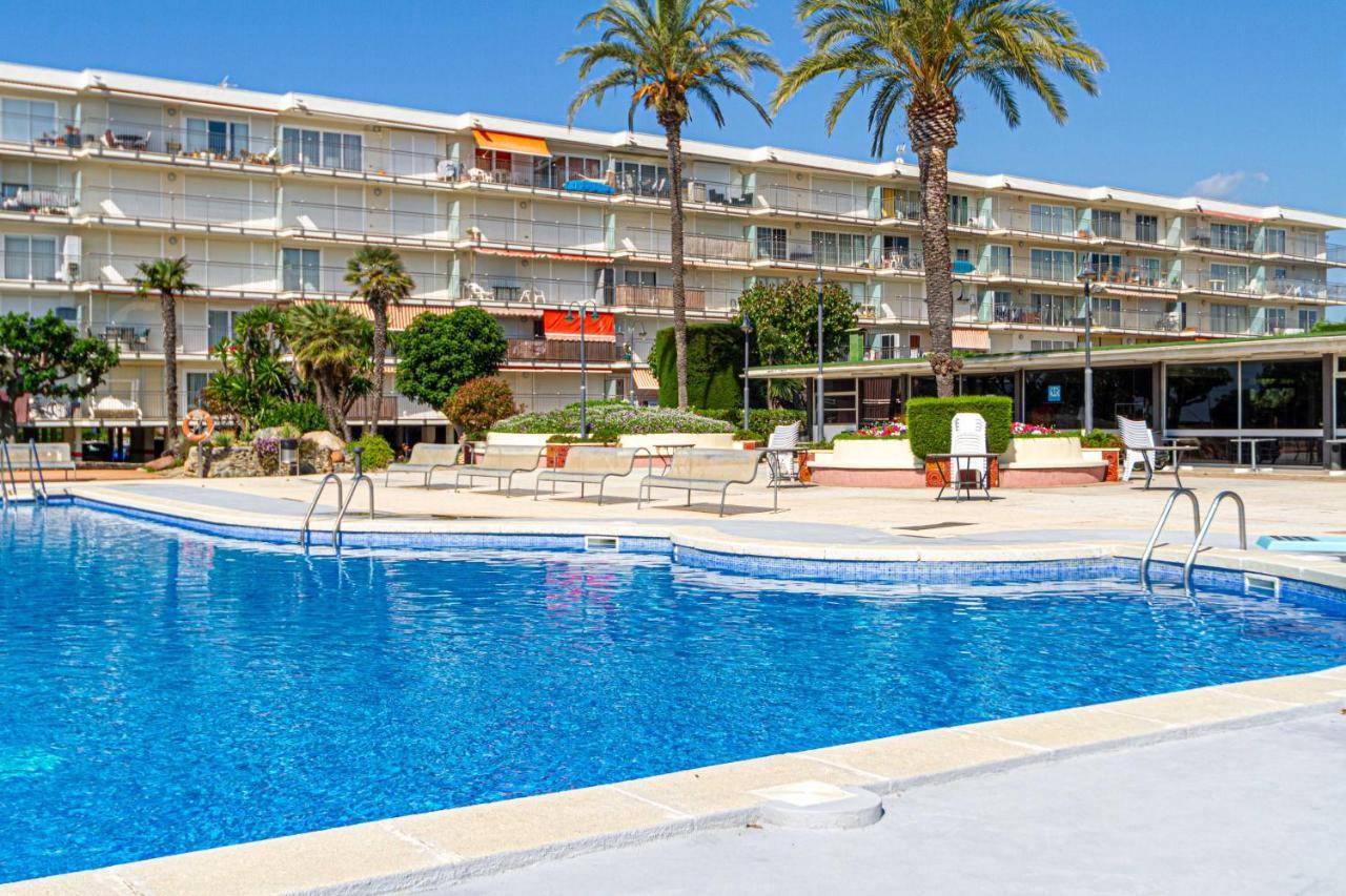 Residencial Costamar Next Bcn, 50M Beach With Swimming Pool カブレラ・デ・マール エクステリア 写真